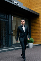 Ведущие Александр Слесарев