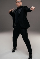 Ведущие Роман Клячкин