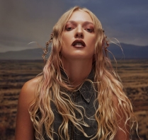 Диджеи Лена Зозуля