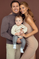 Ведущие Александр Белов