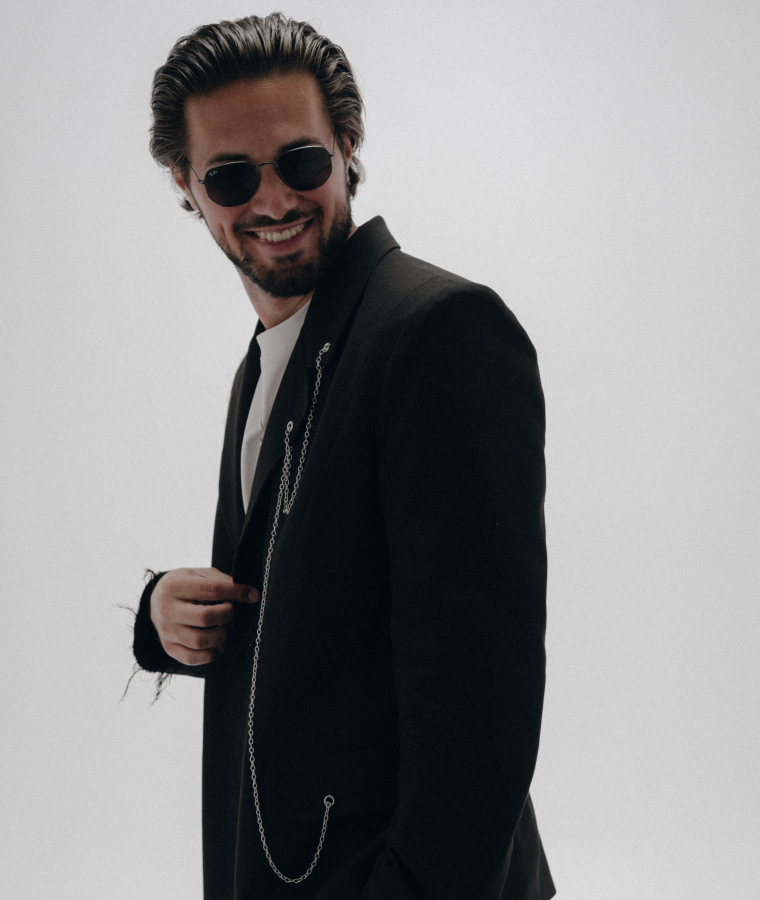 Диджеи Александр Детистов