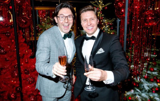 Ведущие Александр Белов