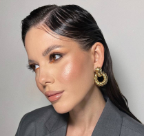 Стилисты Анастасия Лисицына