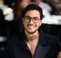 Ведущие Руслан Исмаилов