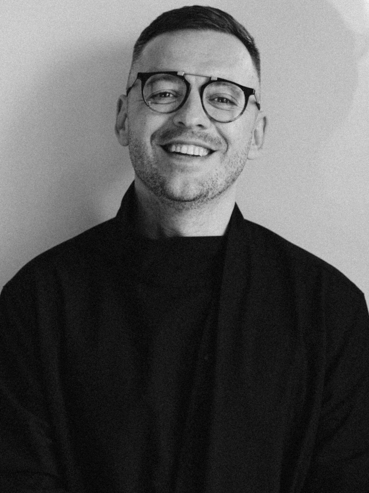 Ведущие Вадим Коробков