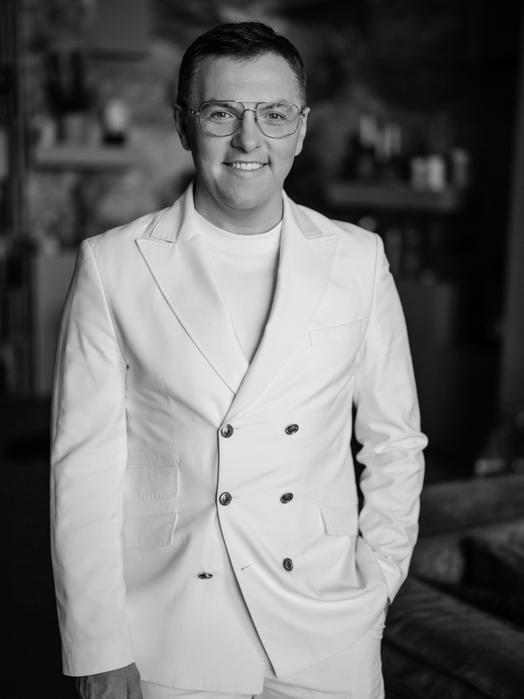 Ведущие Роман Клячкин