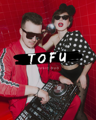 Кавер-группы T O F U