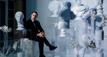 Ведущие Олег Савельев