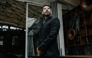 Ведущие Дмитрий Кожома