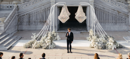 Ведущие Владислав Сапунов