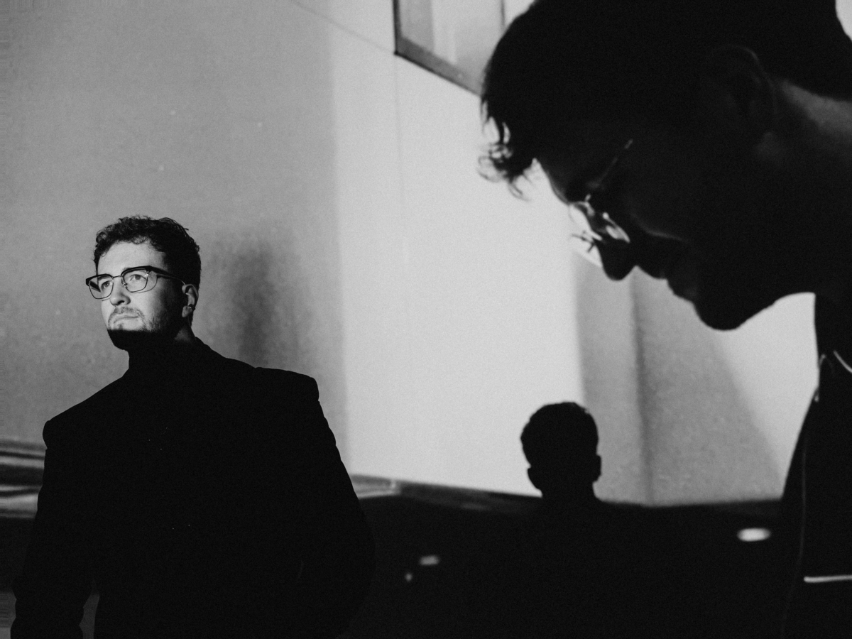 Ведущие Владислав Сапунов