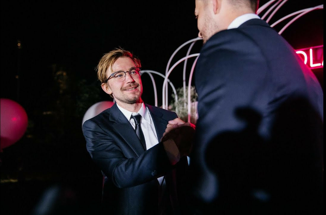 Ведущие Владислав Сапунов